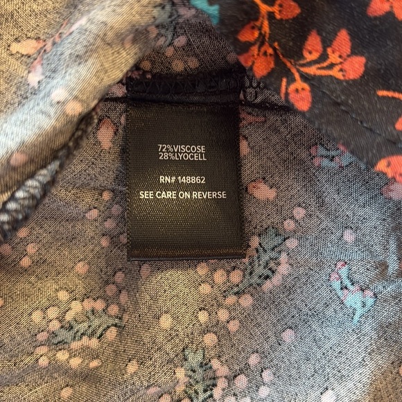 TORRID Peplum Sweetheart Floral Top - Picture 3 of 11